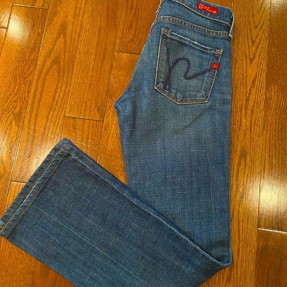 Vintage Citizens of humanity size 24 hemmed.  Inseam 29 in. outseam is 37 in. - Picture 1 of 4